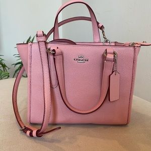 NWT COACH Mini carryall in crossgrain leather